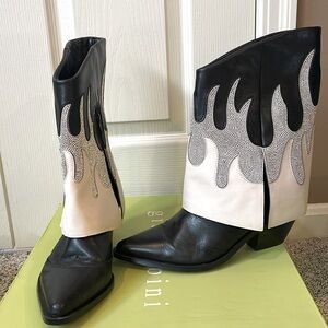 Gianni Bini size 7.5 flame boots